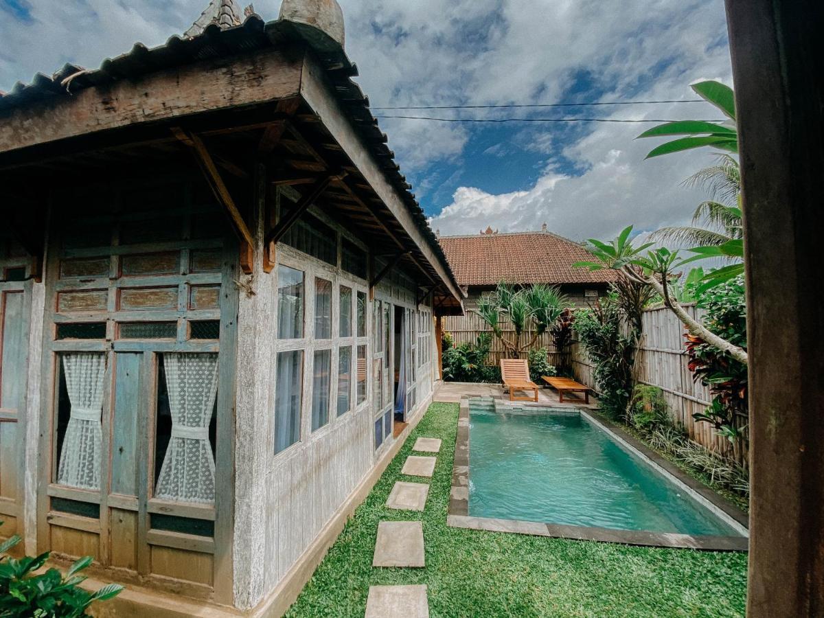 Sarini Villas Блахбату Экстерьер фото