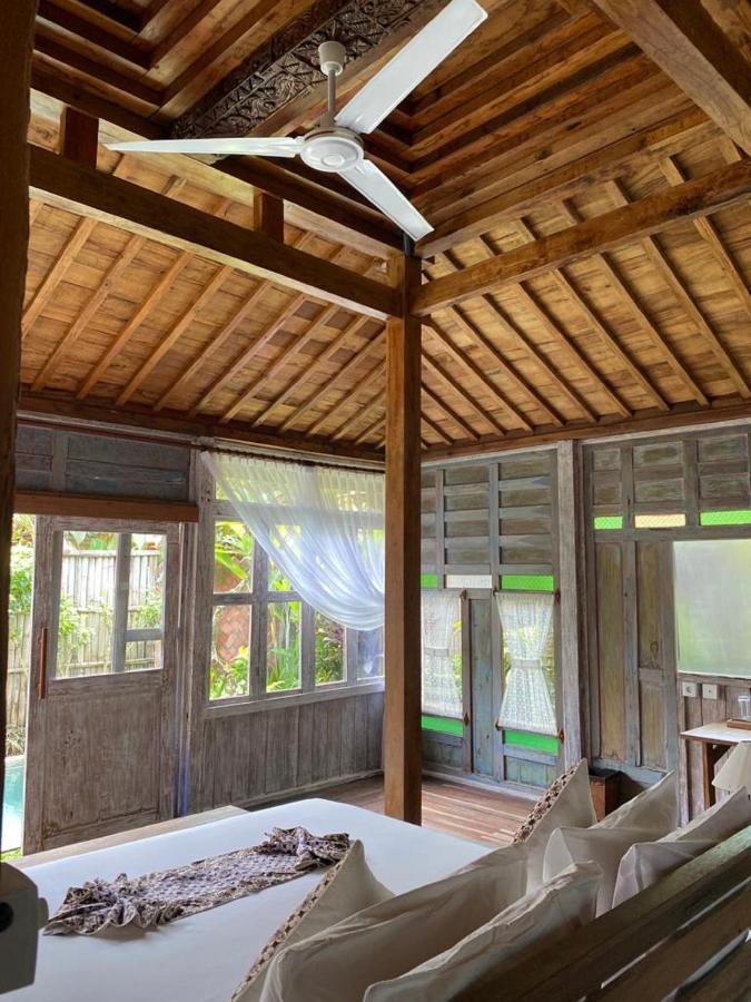 Sarini Villas Блахбату Экстерьер фото