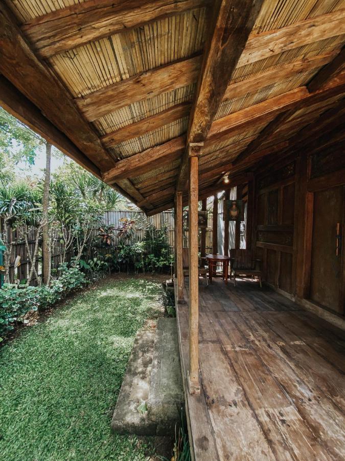 Sarini Villas Блахбату Экстерьер фото