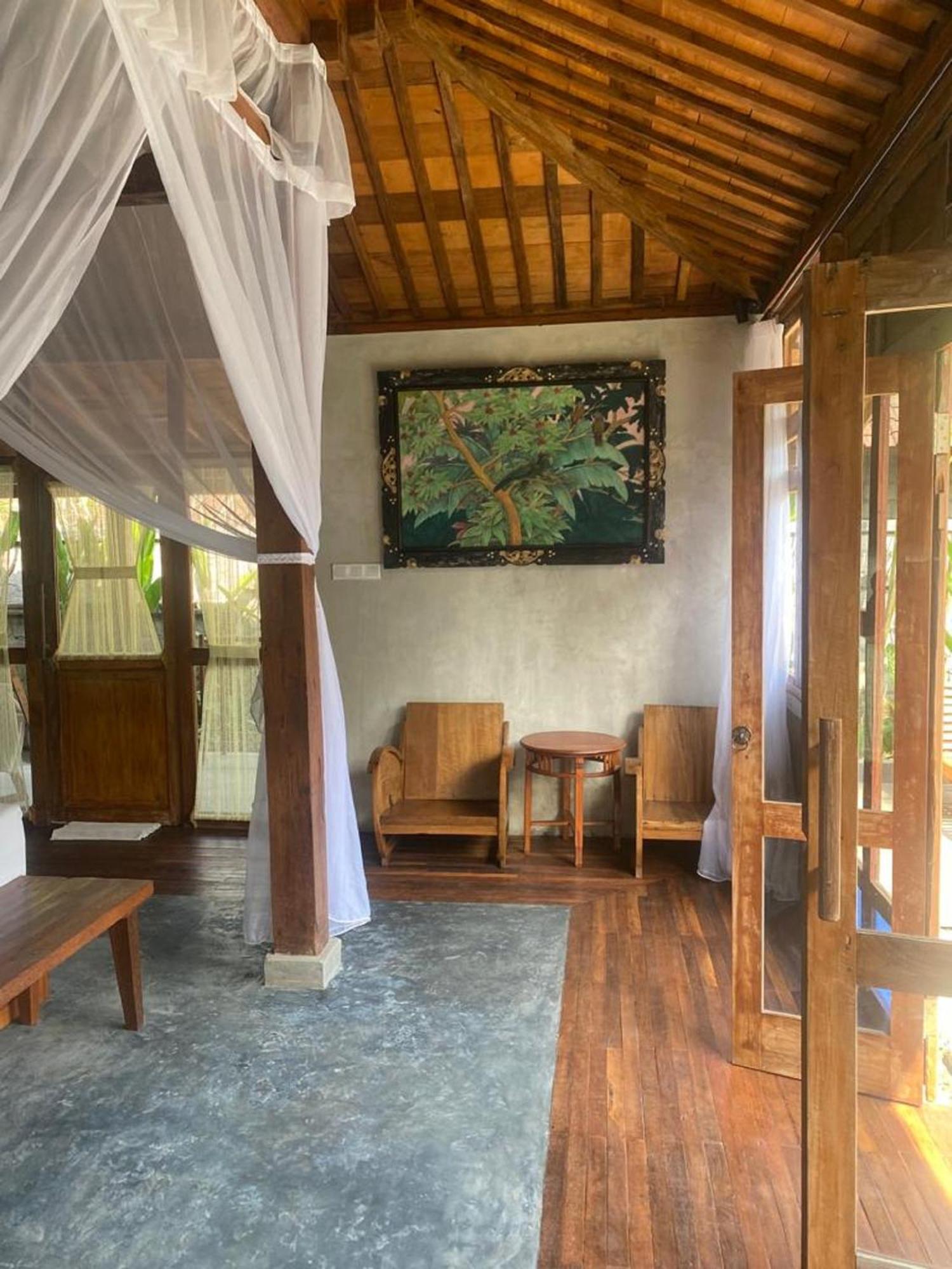 Sarini Villas Блахбату Экстерьер фото